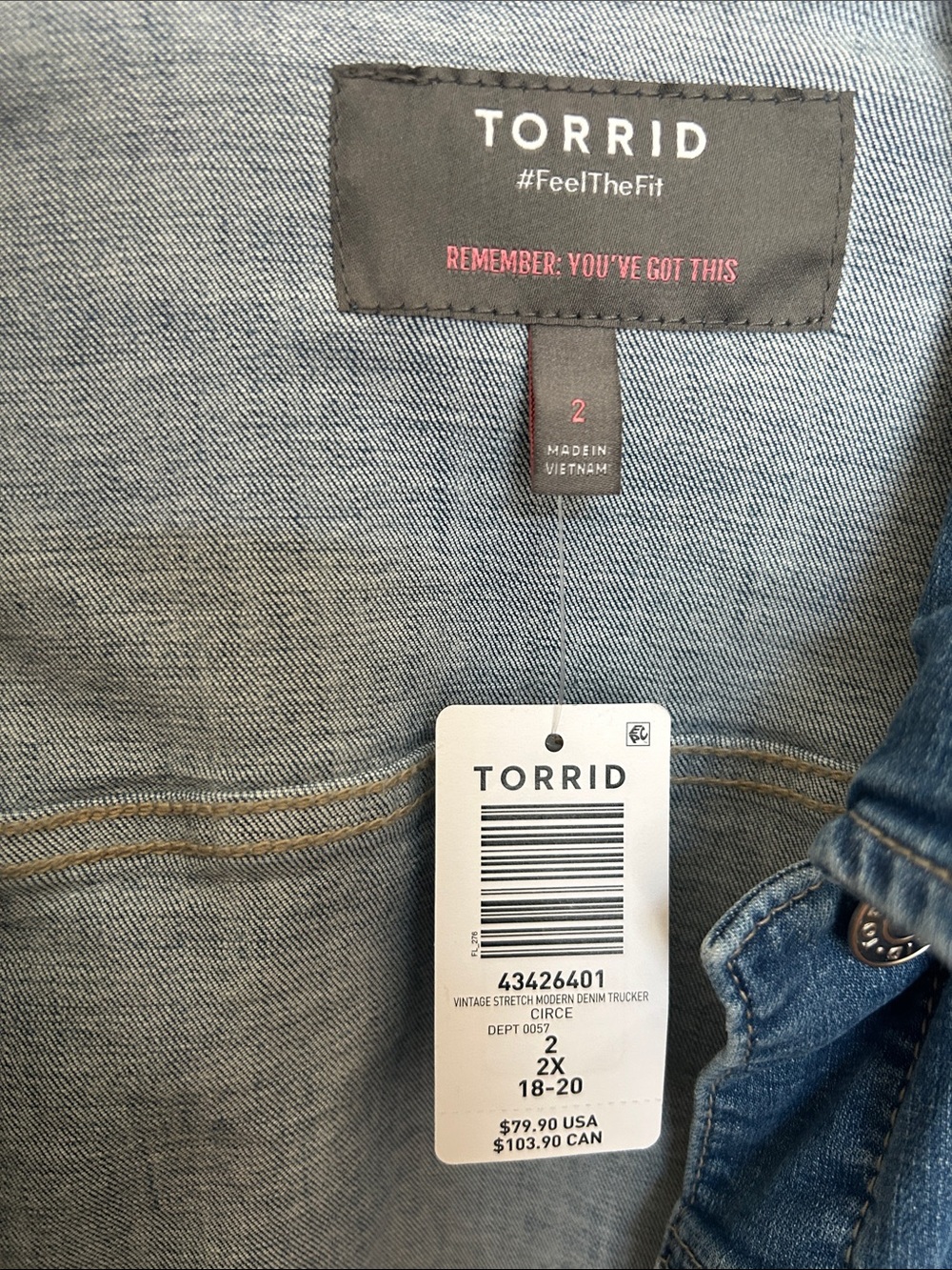 torrid Blue Denim Trucker Jacket with Tag - Picture 2 of 7